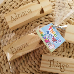 Silbato grabado